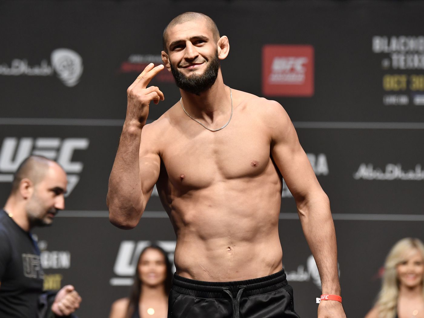 Khamzat Chimaev, nova sensação do UFC, afasta comparações com